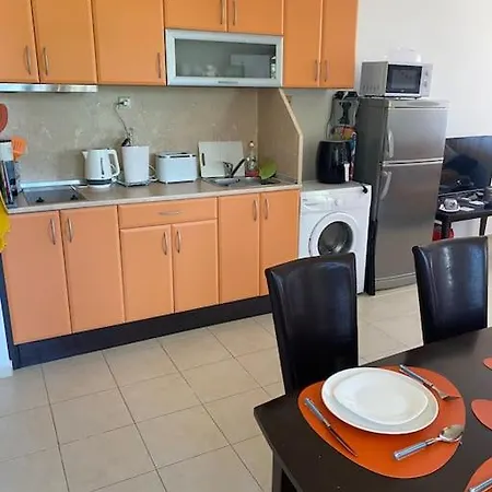 Apartamento 2 Bedroom At Kasandra *