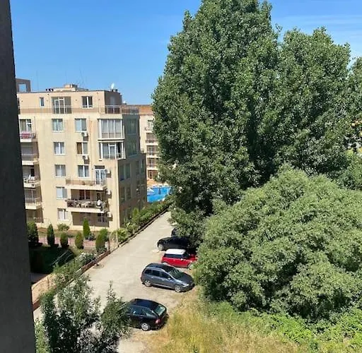 Apartamento 2 Bedroom At Kasandra